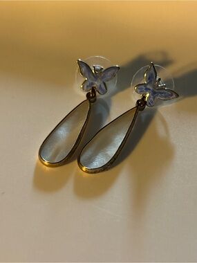 Butterfly Drop Teardrop Earrings in White and Gold tone mother of Pearl- elegant